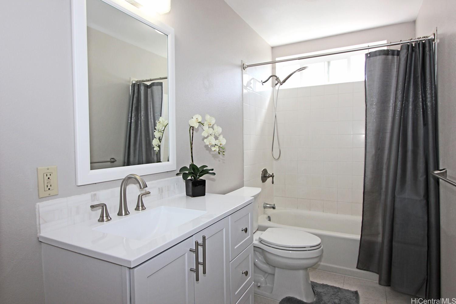 99-577 Aiea Heights Dr Aiea - Rental - photo 3 of 8