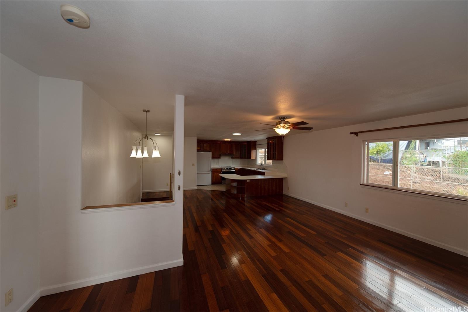 99-60 Nalopaka Pl Aiea - Rental - photo 3 of 11