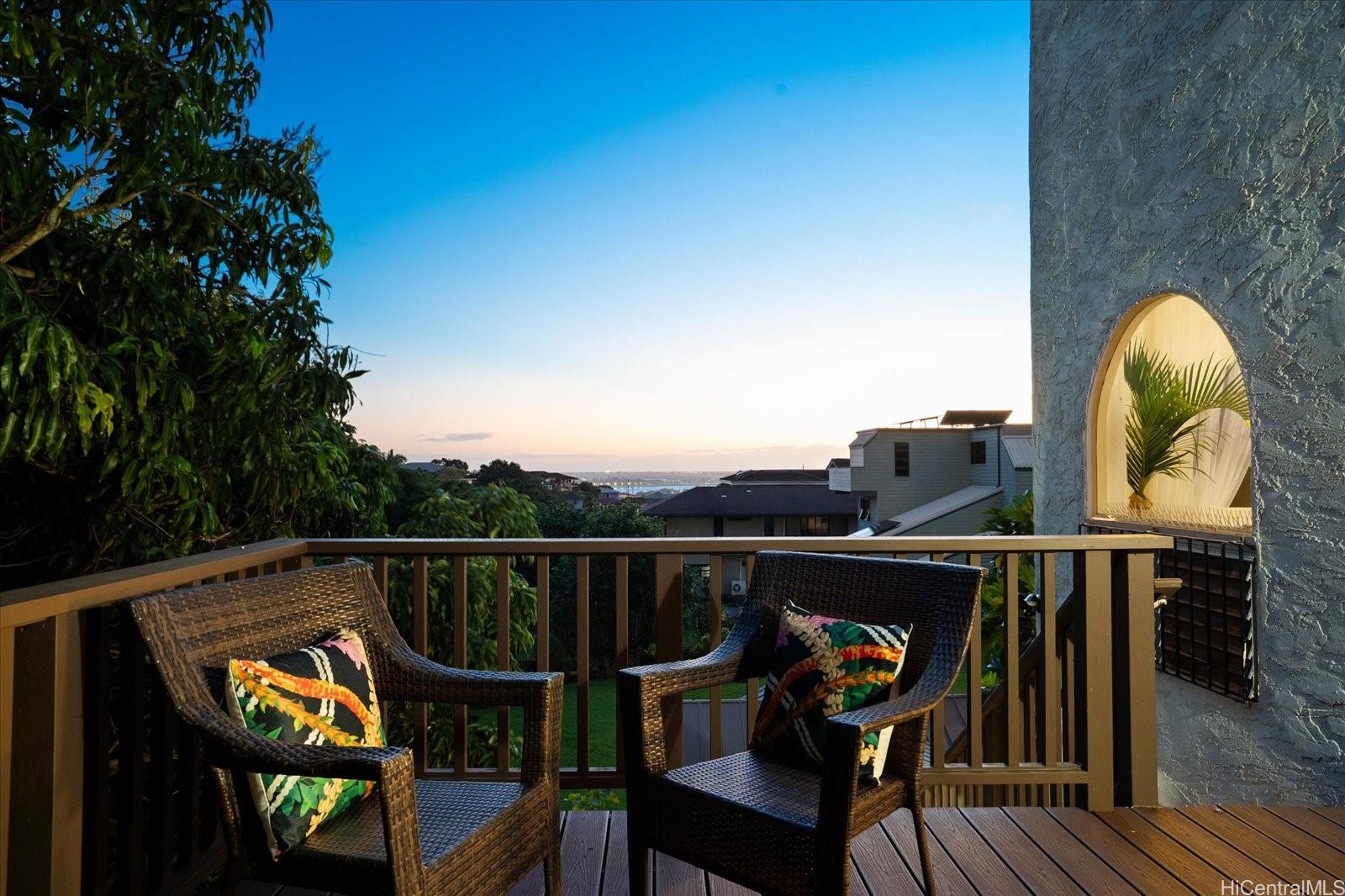 99-631  Hoio Street Aiea Heights, PearlCity home - photo 18 of 25