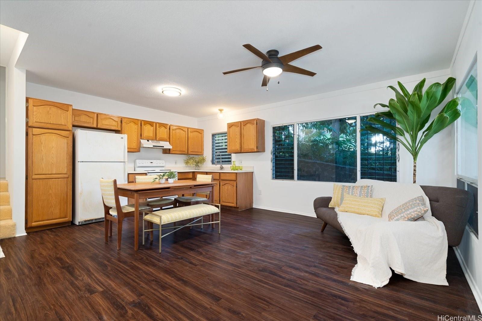 99-631  Hoio Street Aiea Heights, PearlCity home - photo 21 of 25