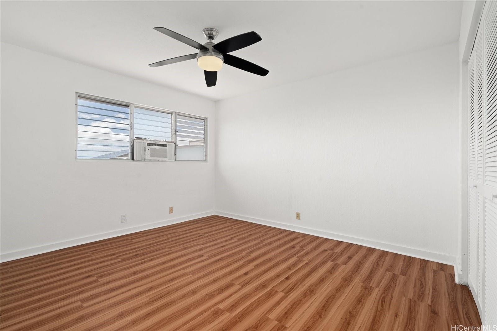 99-631  Hoio Street Aiea Heights, PearlCity home - photo 8 of 25