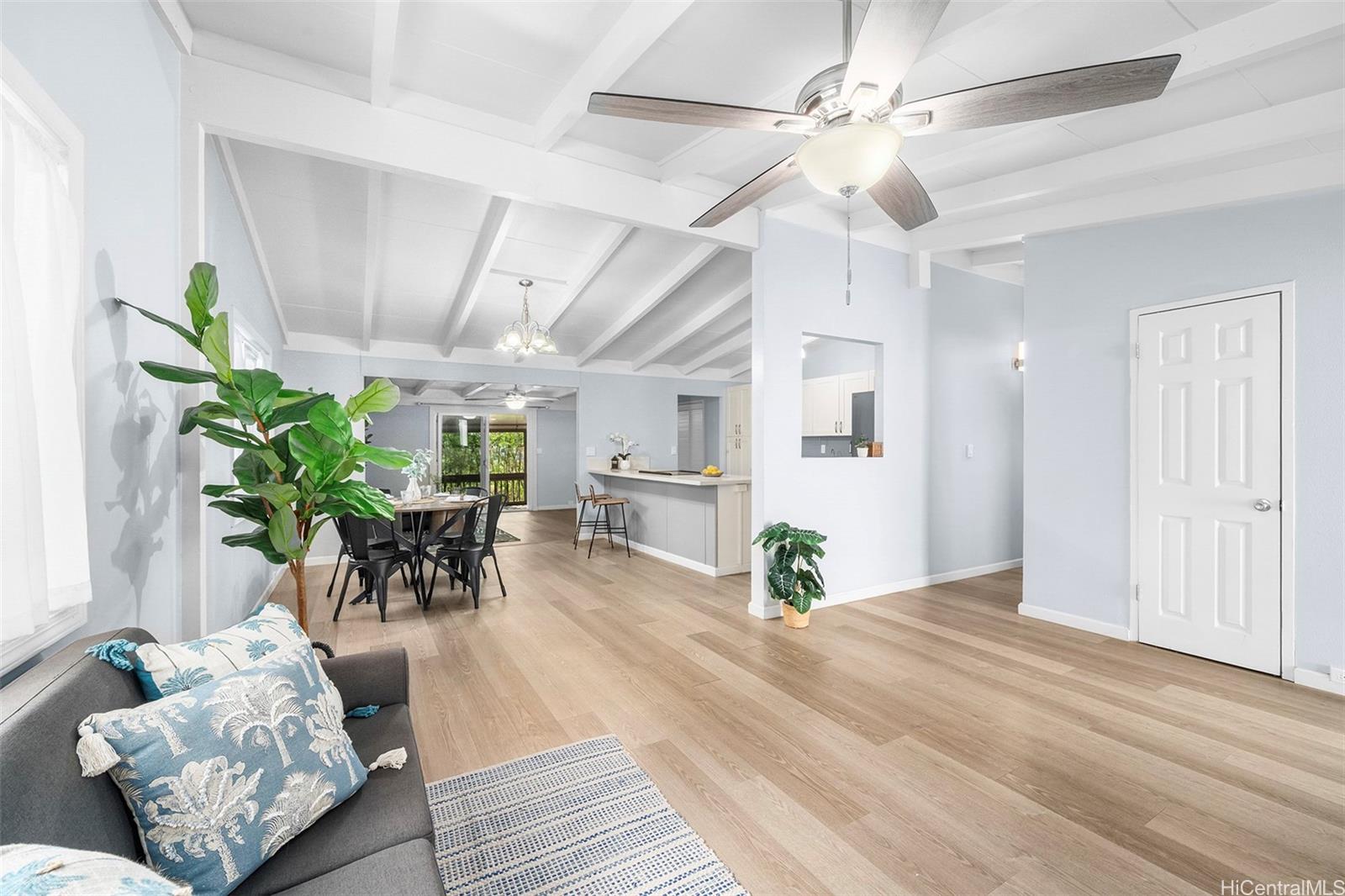 99-633  Hulumanu St Halawa, PearlCity home - photo 3 of 24