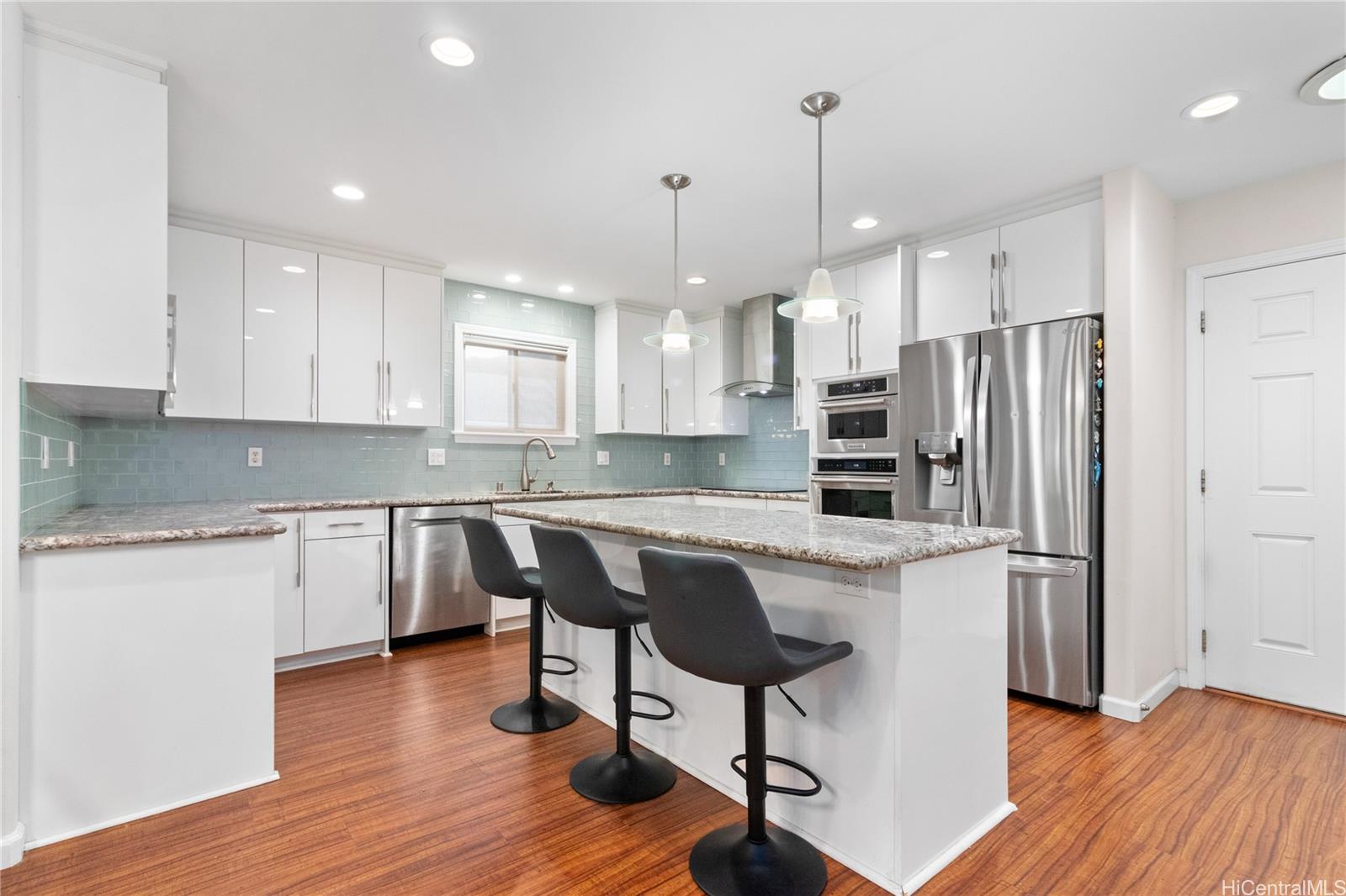 99-682  Kaulainahee Place Aiea Heights, PearlCity home - photo 3 of 20