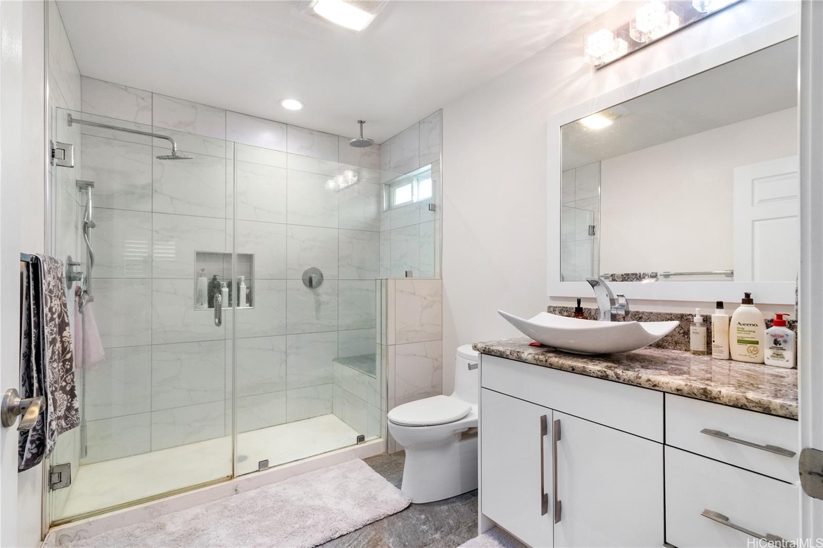 99-682  Kaulainahee Place Aiea Heights, PearlCity home - photo 6 of 20