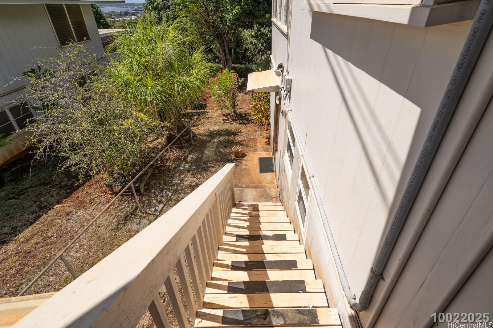 99-711 Halawa Drive Aiea - Rental - photo 6 of 25