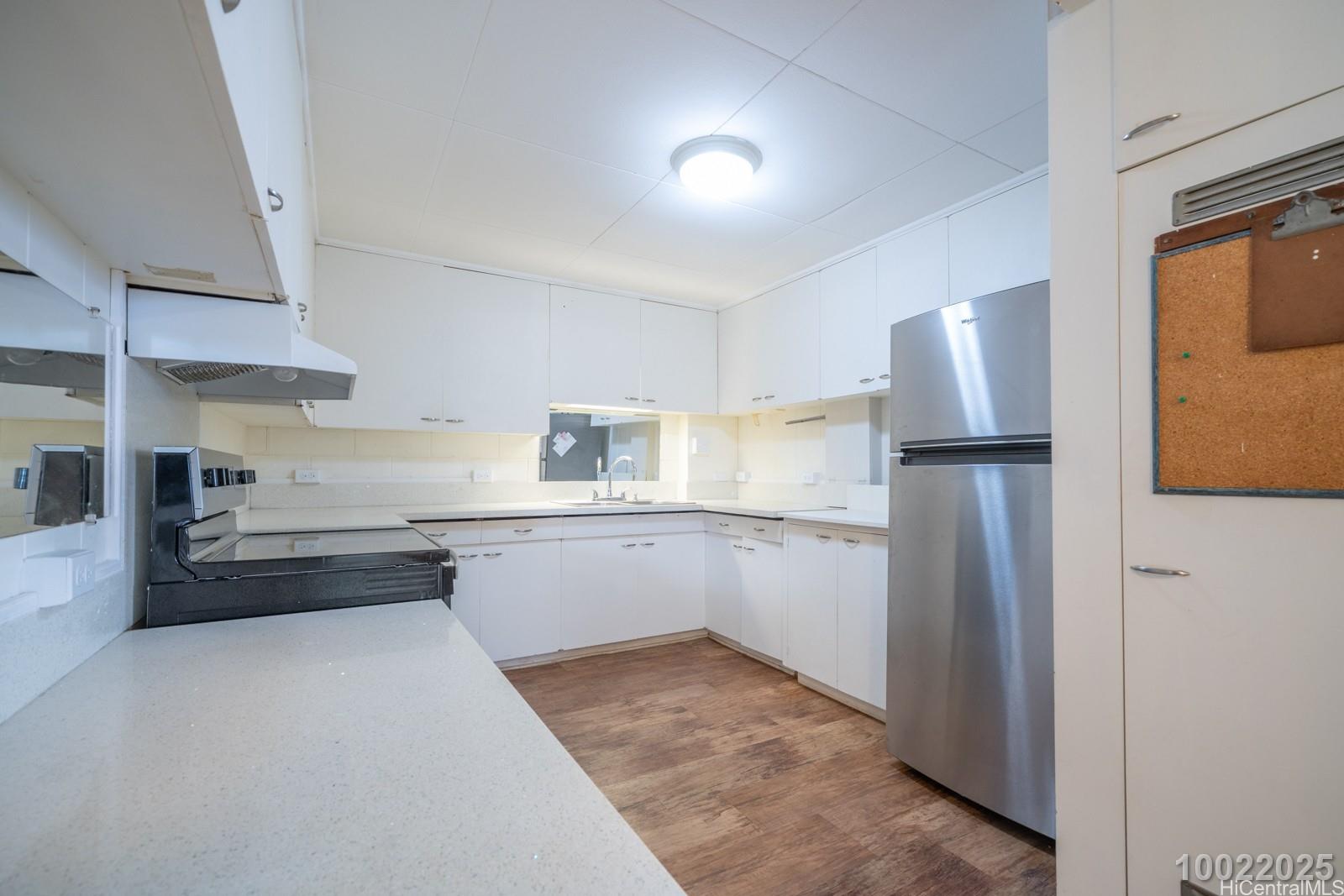 99-711 Halawa Drive Aiea - Rental - photo 13 of 22