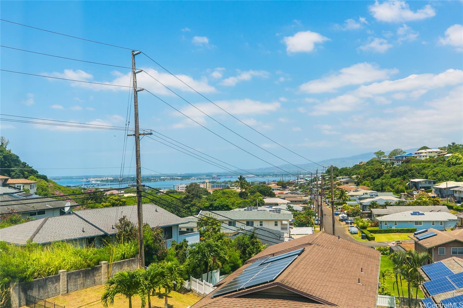 99-738  Meaala Street Aiea Heights, PearlCity home - photo 6 of 18