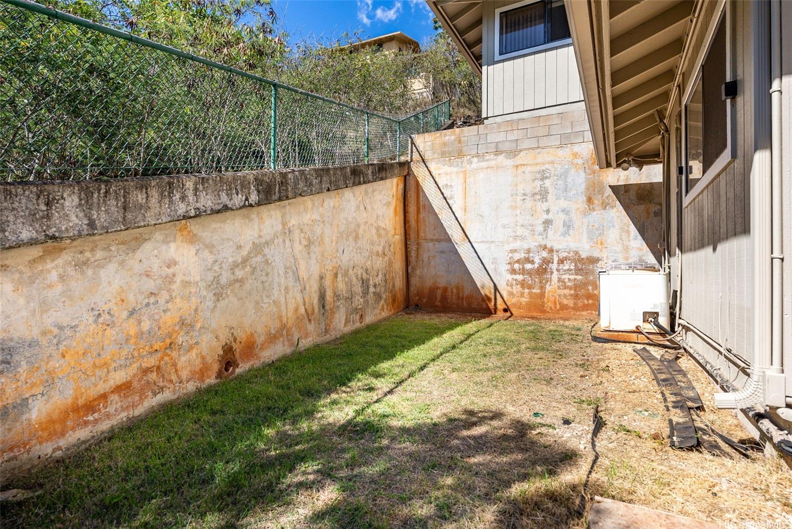 99-760  Holoai Street Aiea Heights, PearlCity home - photo 13 of 13