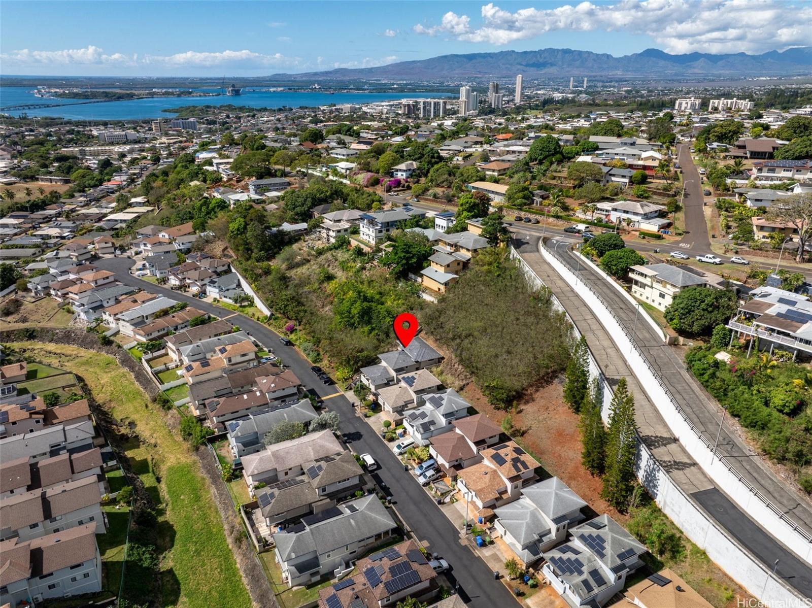 99-760  Holoai Street Aiea Heights, PearlCity home - photo 9 of 13