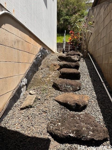 99-766 Holoai St AIEA - Rental - photo 7 of 21