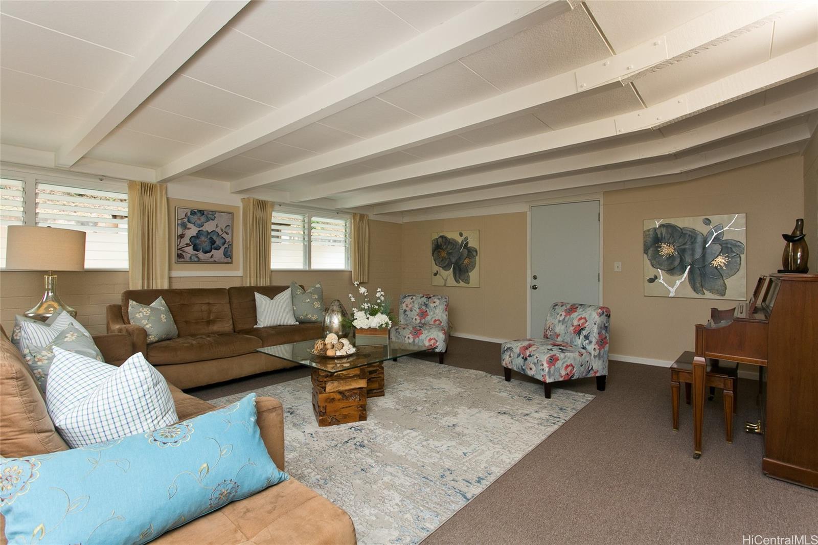 99-776  Aliipoe Drive Halawa, PearlCity home - photo 3 of 25