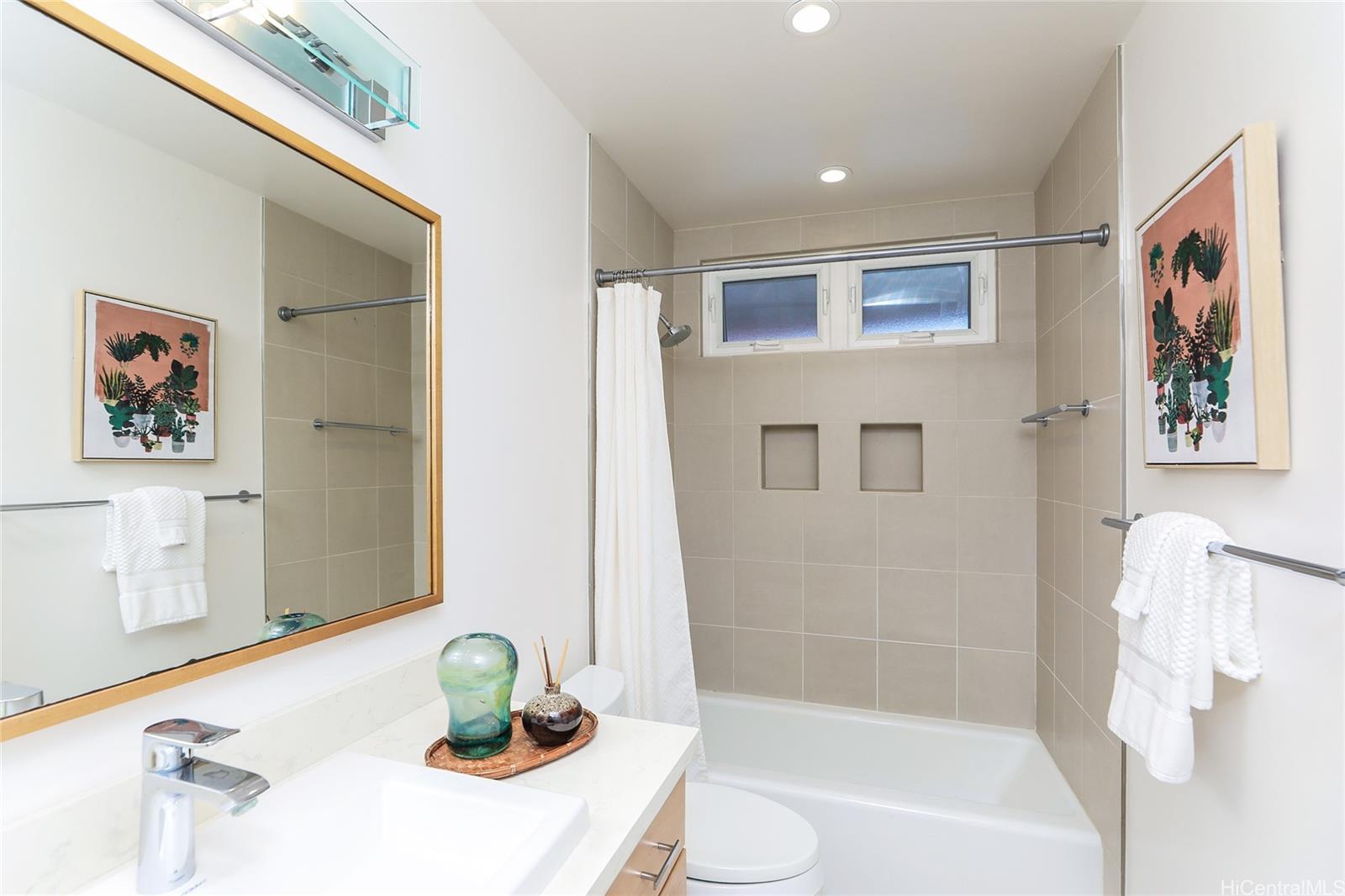 99-801  Meaala Street Aiea Heights, PearlCity home - photo 12 of 18