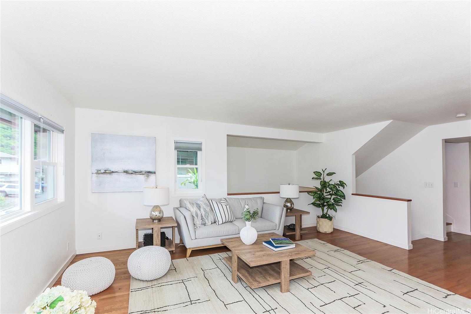 99-801  Meaala Street Aiea Heights, PearlCity home - photo 4 of 18