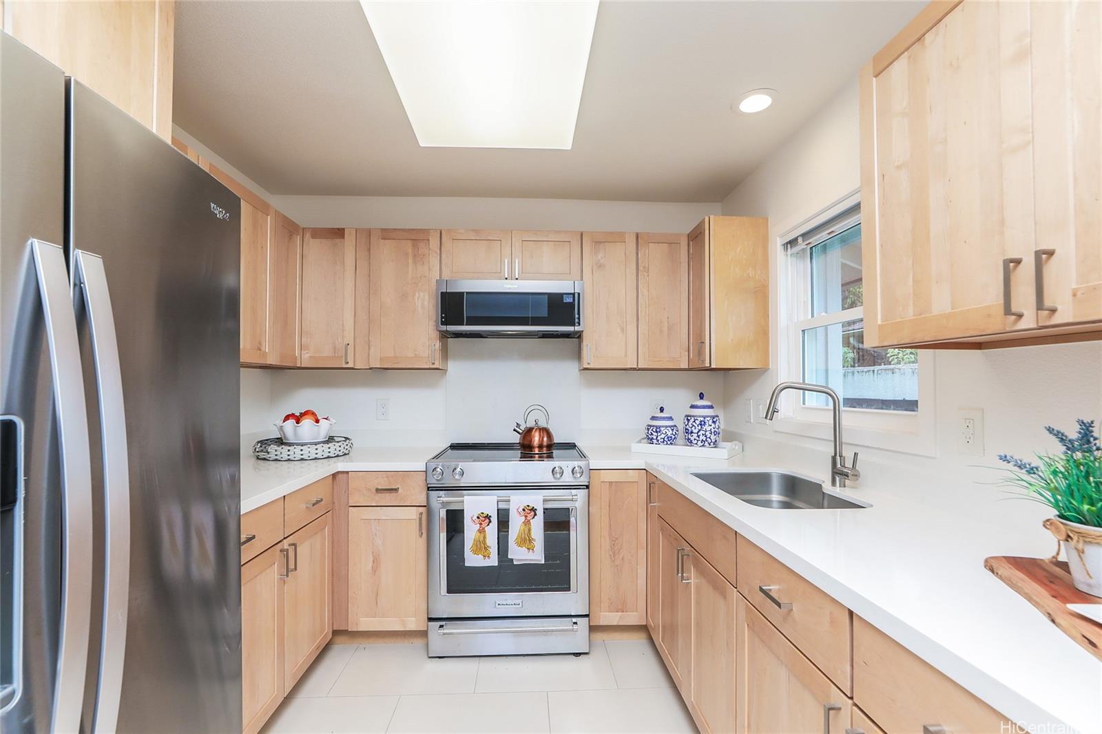 99-801  Meaala Street Aiea Heights, PearlCity home - photo 6 of 18