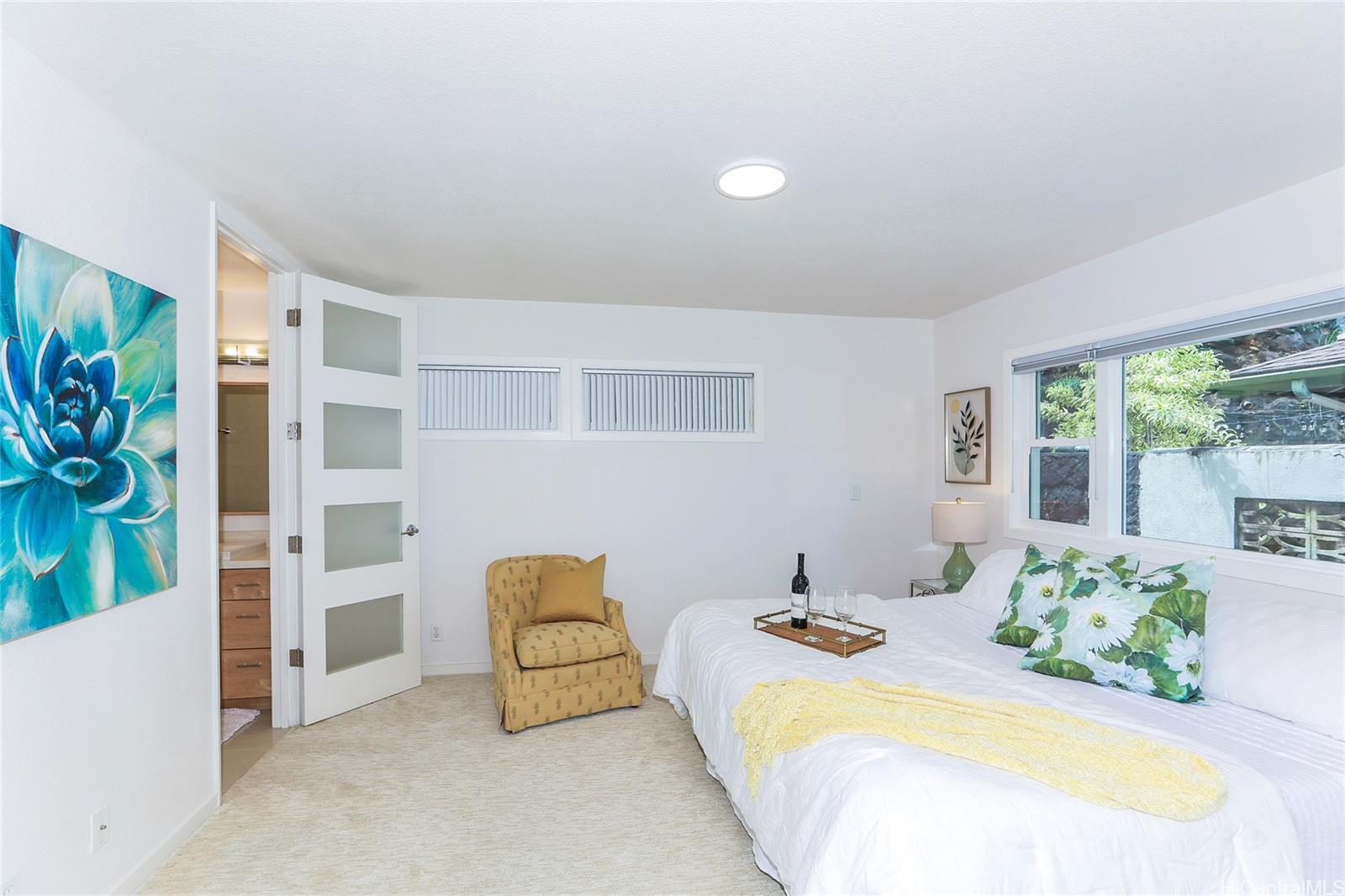 99-801  Meaala Street Aiea Heights, PearlCity home - photo 8 of 18