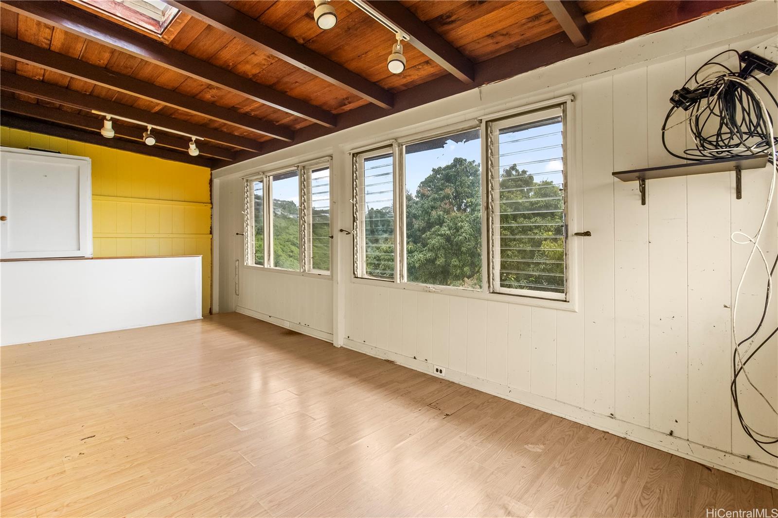 99-821  Aiea Heights Dr Aiea Heights, PearlCity home - photo 11 of 21