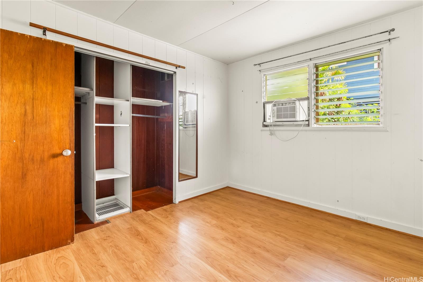 99-821  Aiea Heights Dr Aiea Heights, PearlCity home - photo 14 of 21