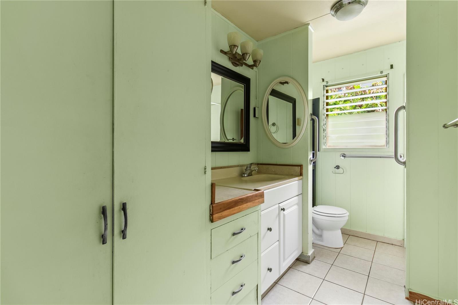 99-821  Aiea Heights Dr Aiea Heights, PearlCity home - photo 16 of 21