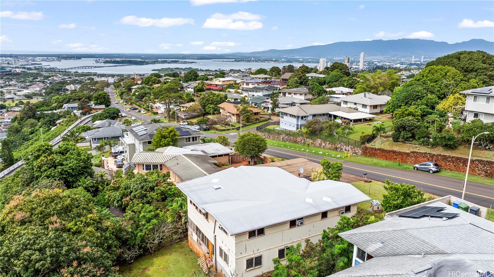 99-821  Aiea Heights Dr Aiea Heights, PearlCity home - photo 4 of 21
