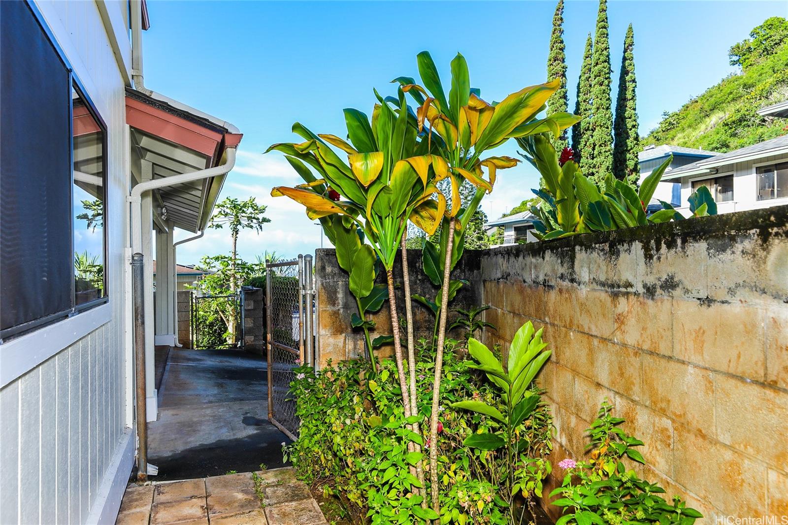 99-827  Holoai Street Aiea Heights, PearlCity home - photo 23 of 23