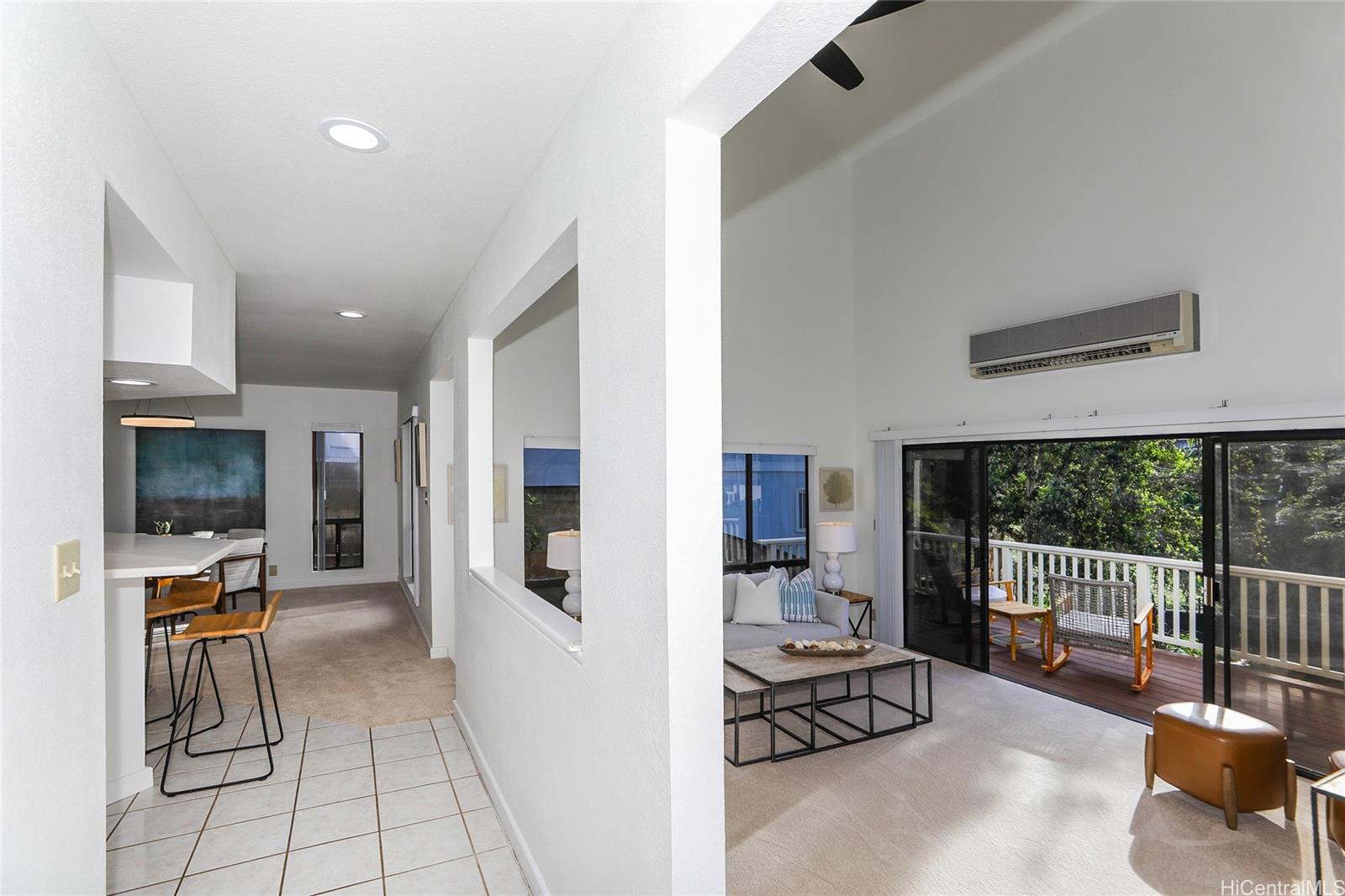 99-827  Holoai Street Aiea Heights, PearlCity home - photo 4 of 23