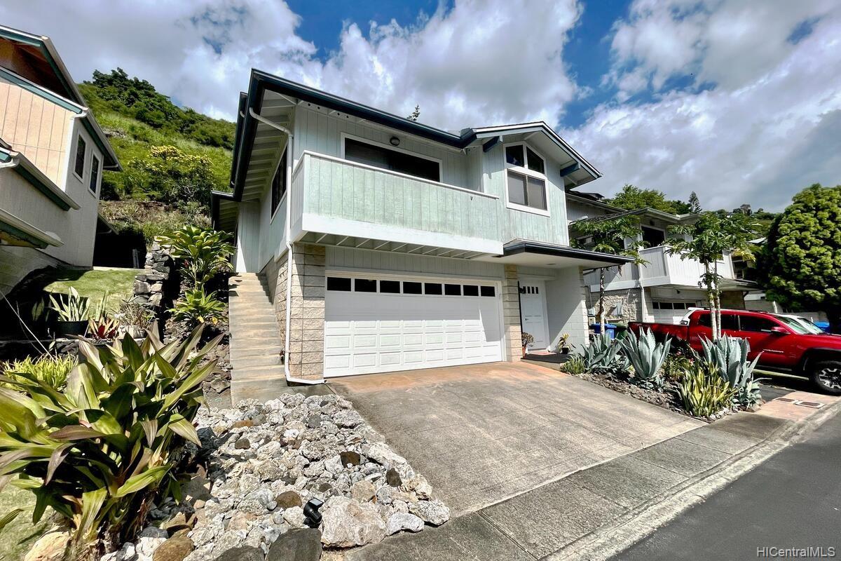 99852 Holoai Street , Aiea, Hi 96701 Aiea Heights