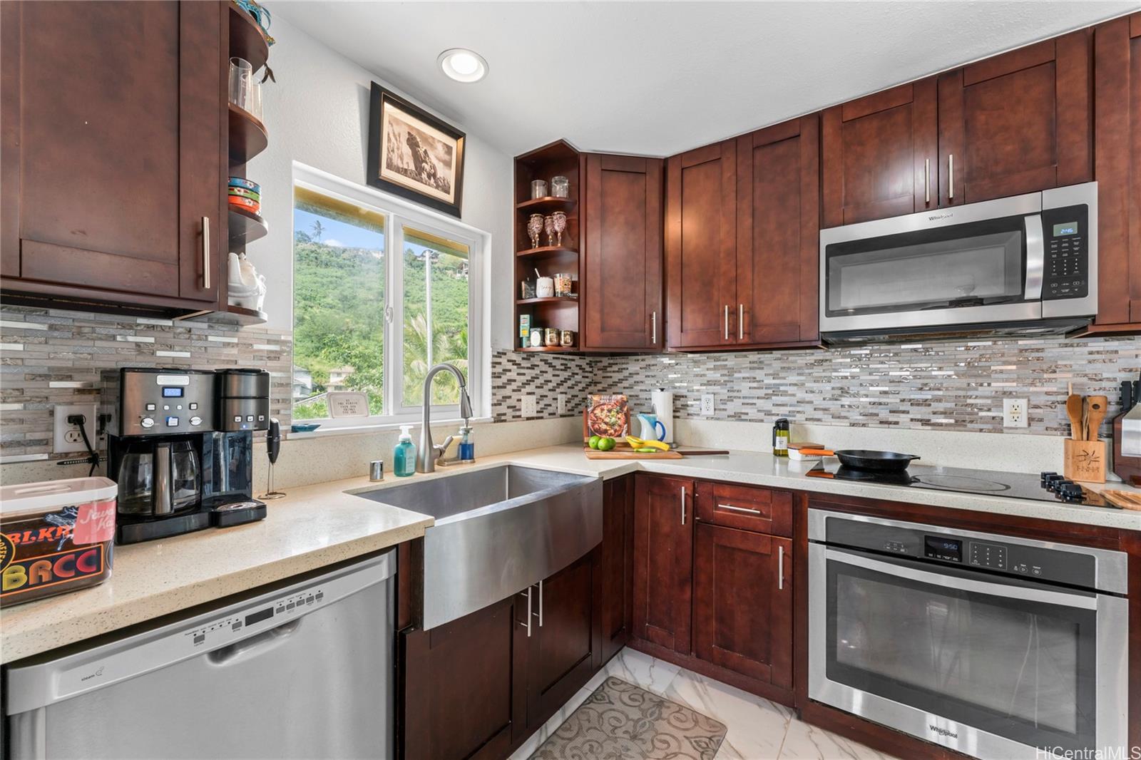 99-863  Meaala Street Aiea Heights, PearlCity home - photo 2 of 25