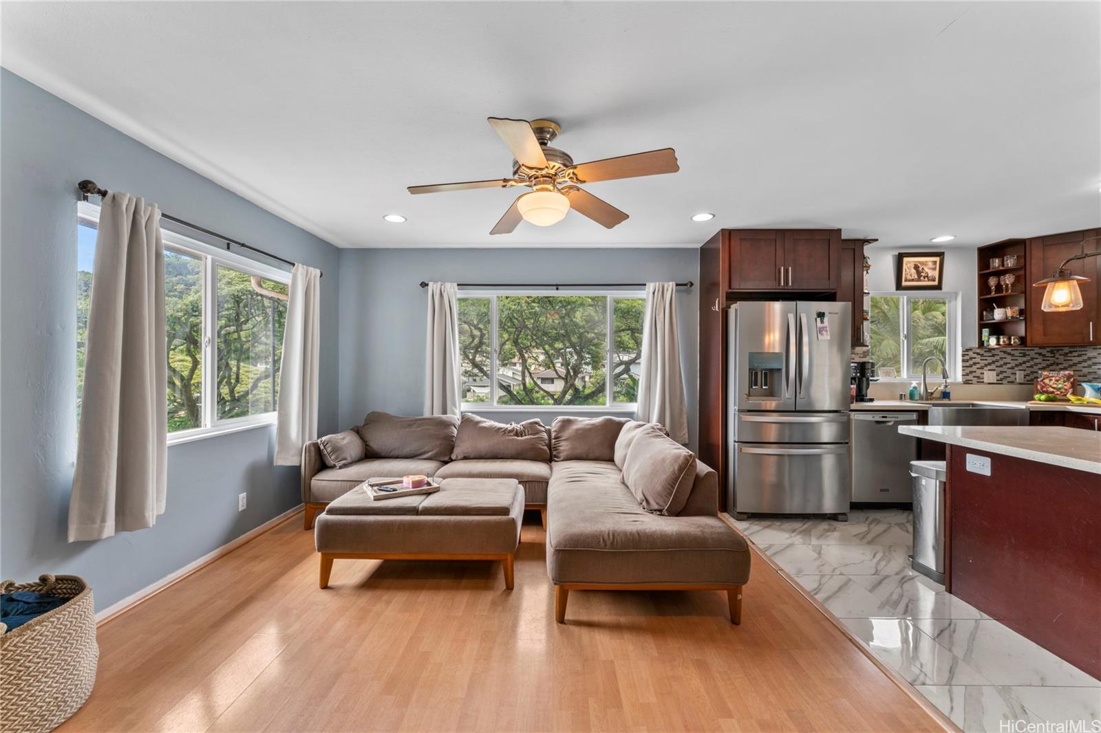 99-863  Meaala Street Aiea Heights, PearlCity home - photo 7 of 25