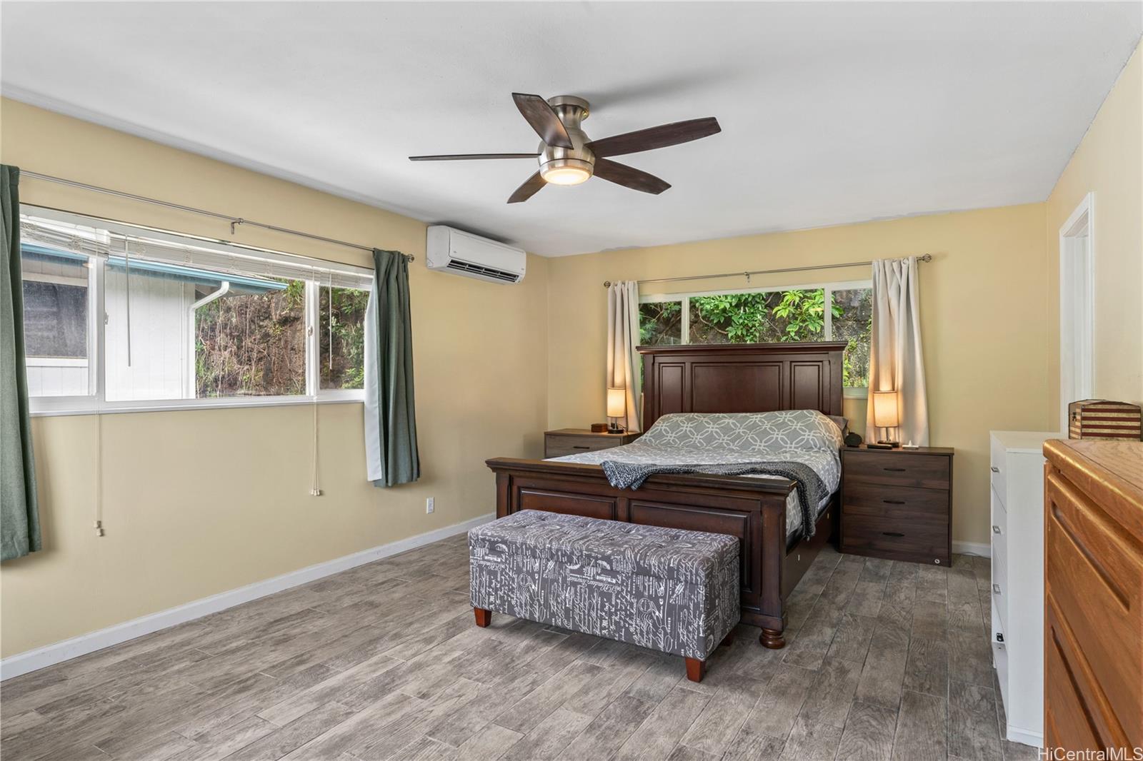 99-863  Meaala Street Aiea Heights, PearlCity home - photo 9 of 25