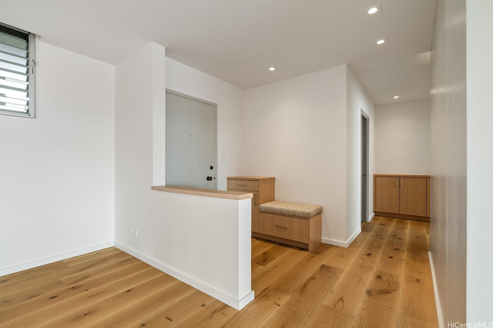 999 Wilder Ave Honolulu - Rental - photo 14 of 24