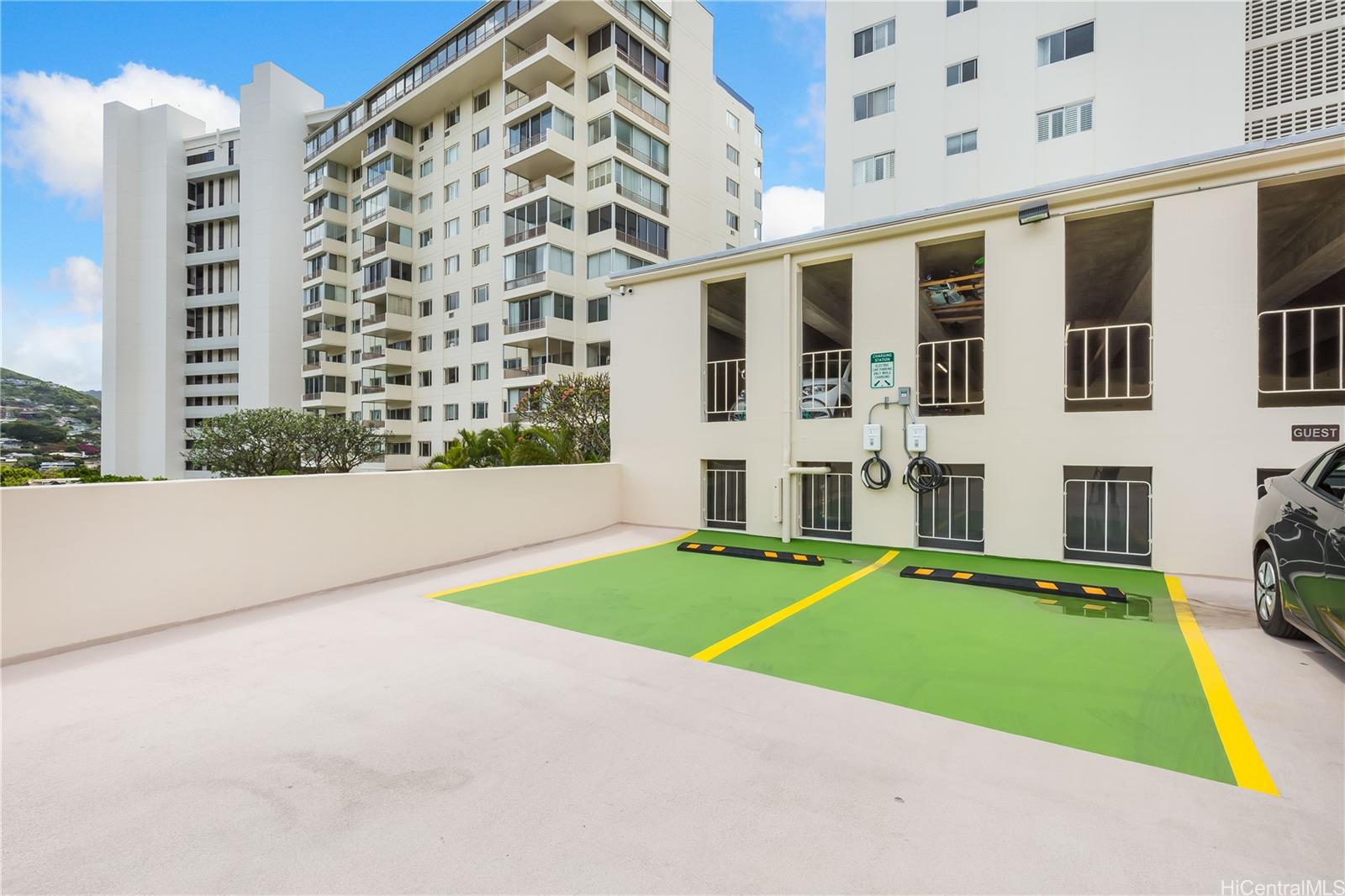 999 Wilder condo # 305, Honolulu, Hawaii - photo 24 of 25