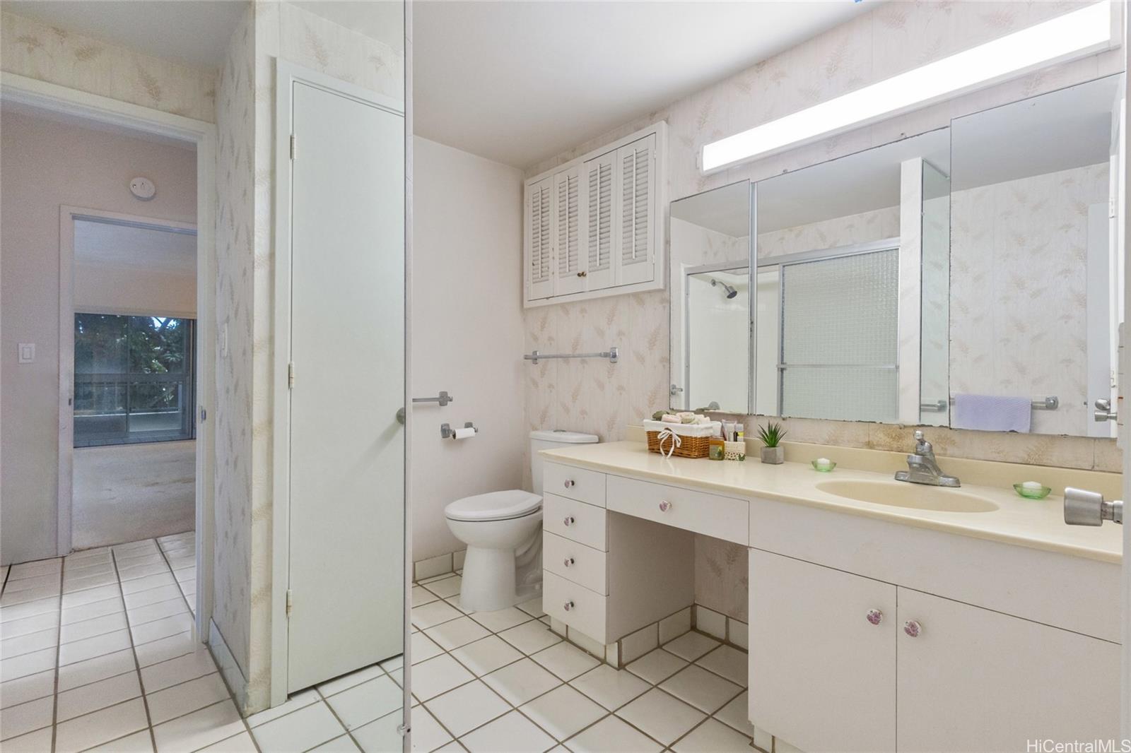 999 Wilder condo # 401, Honolulu, Hawaii - photo 12 of 25