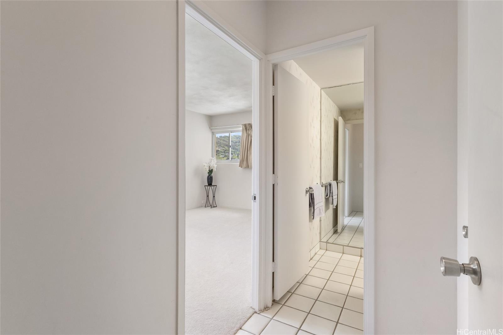 999 Wilder condo # 401, Honolulu, Hawaii - photo 13 of 25