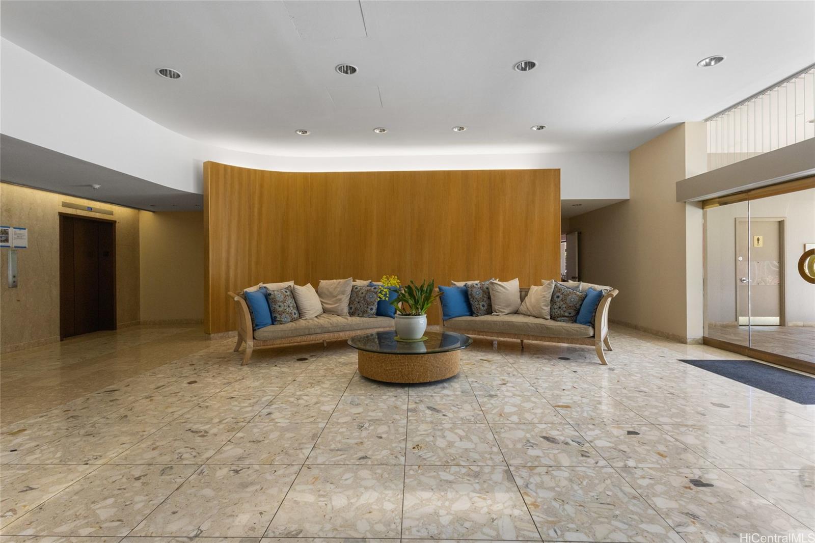 999 Wilder condo # 401, Honolulu, Hawaii - photo 18 of 25