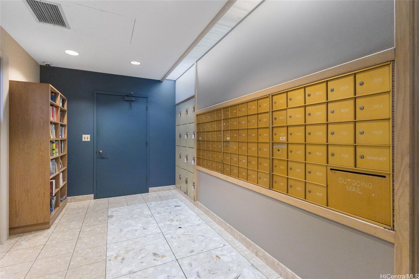 999 Wilder condo # 401, Honolulu, Hawaii - photo 21 of 25