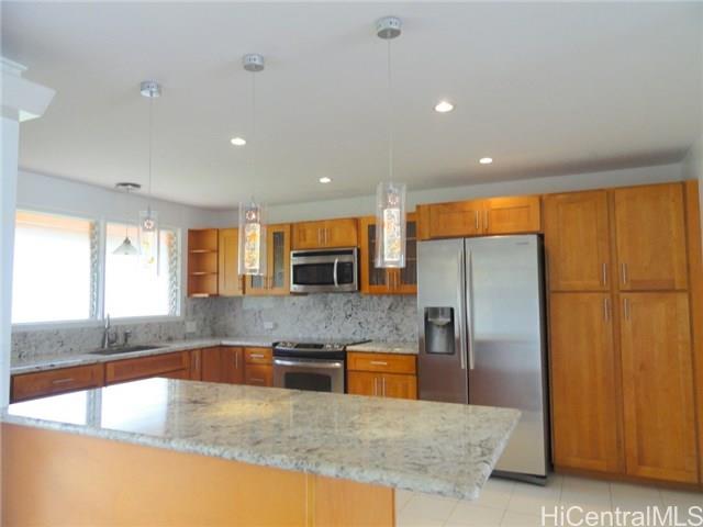 99-942  Lalawai Dr Halawa, PearlCity home - photo 2 of 20