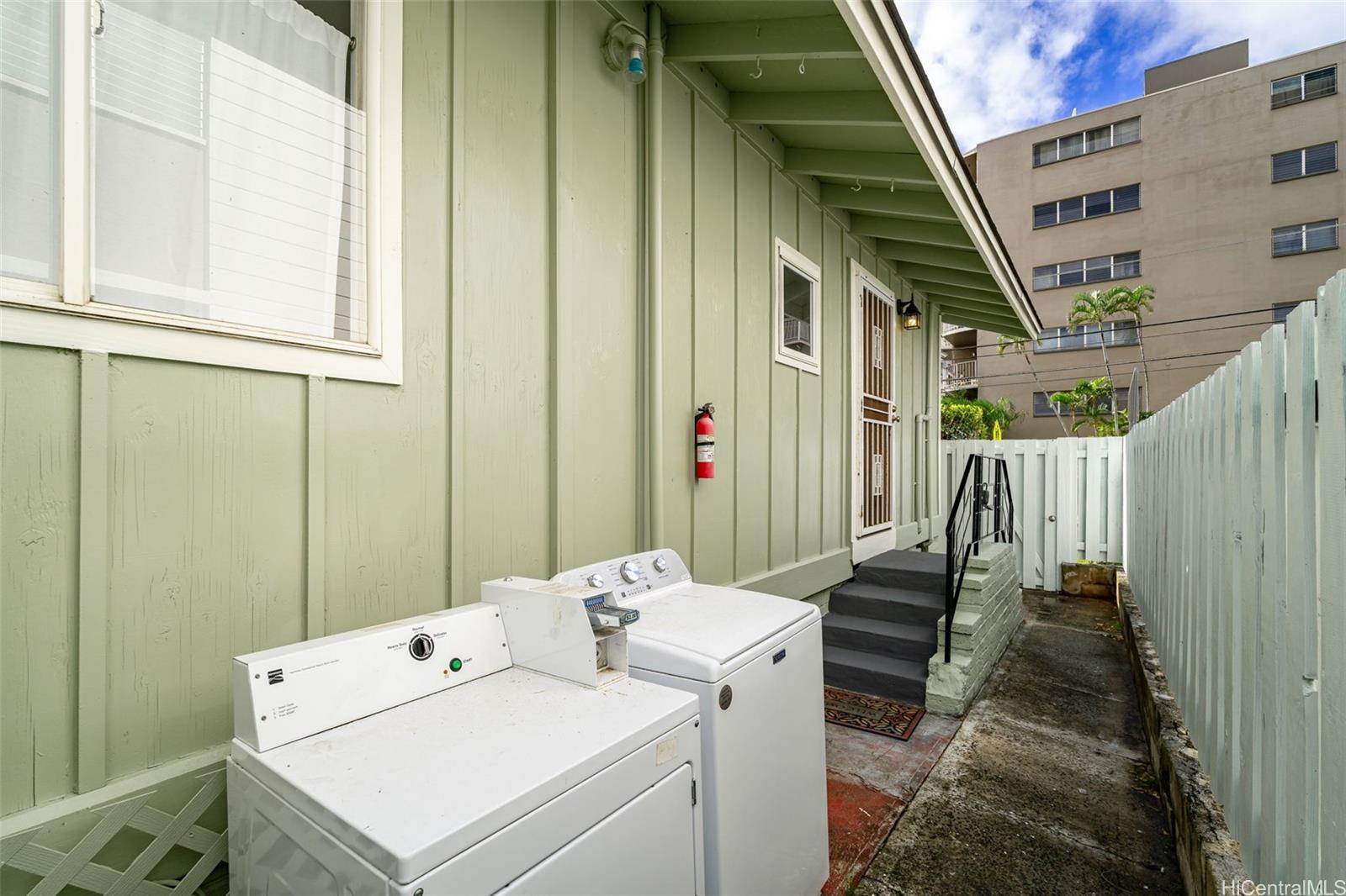 202426620 Punahou, Honolulu ,Hi 96822, Multi-family home