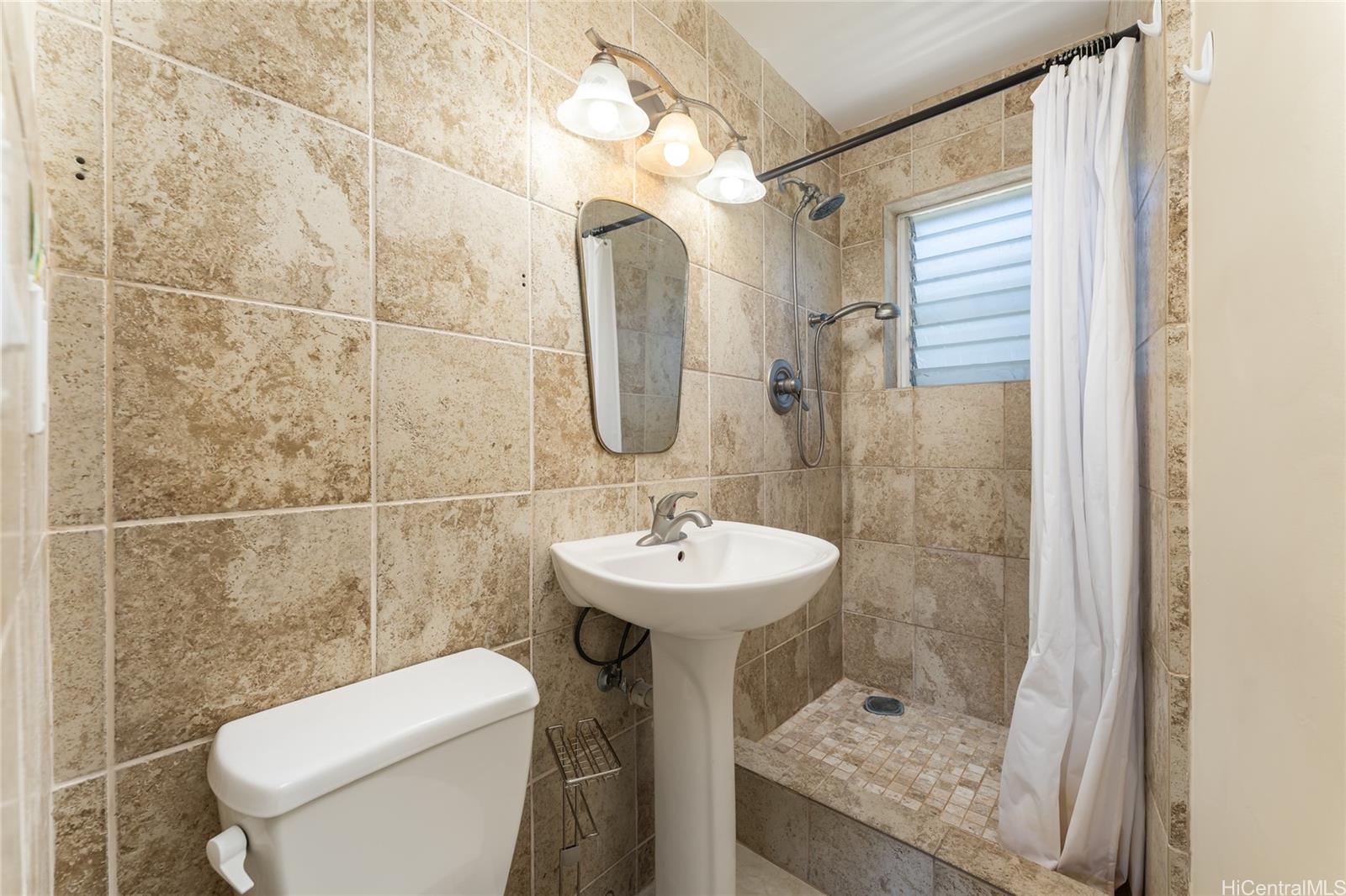 Marina Gardens condo MLS 202503212