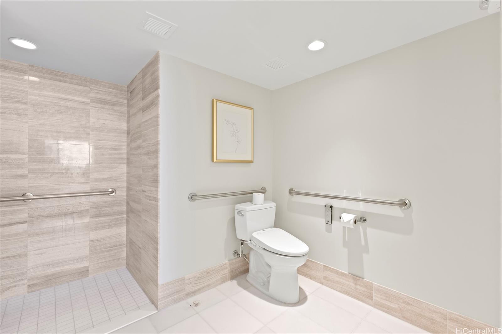 The Ritz-Carlton Residences condo MLS 202511219