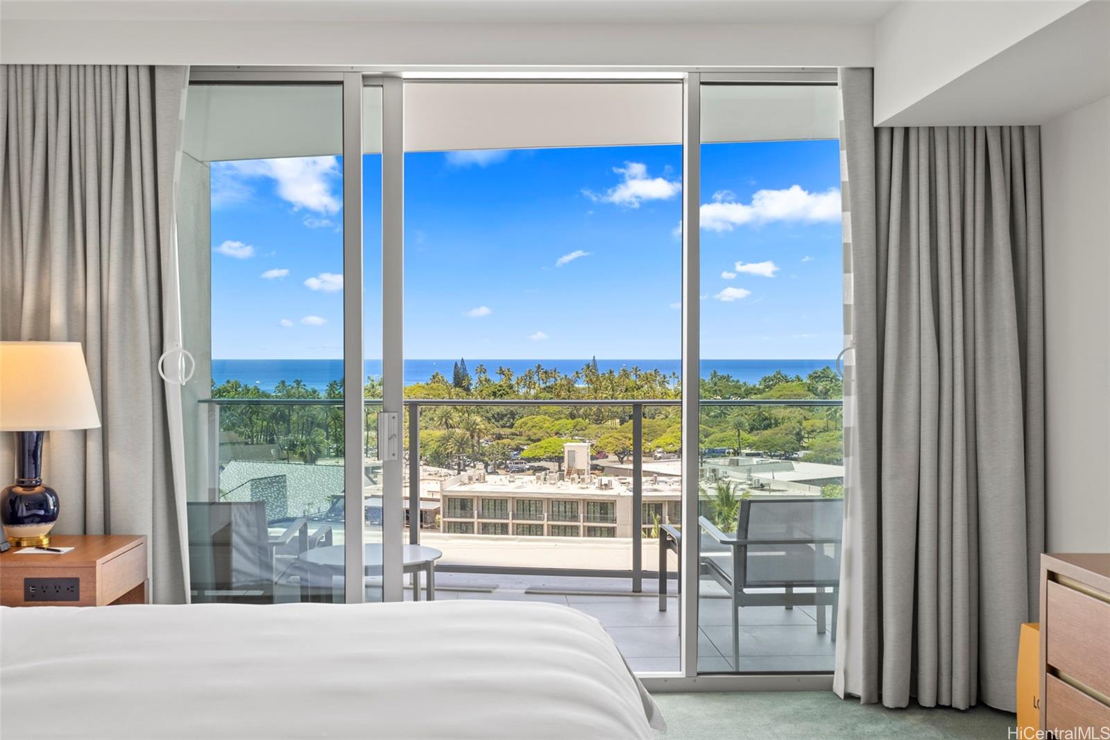 The Ritz-Carlton Residences condo MLS 202511219