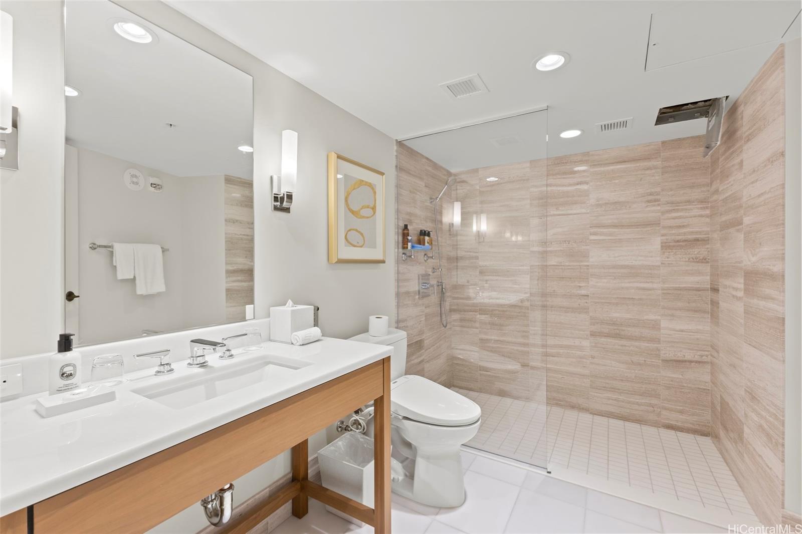 The Ritz-Carlton Residences condo MLS 202511219