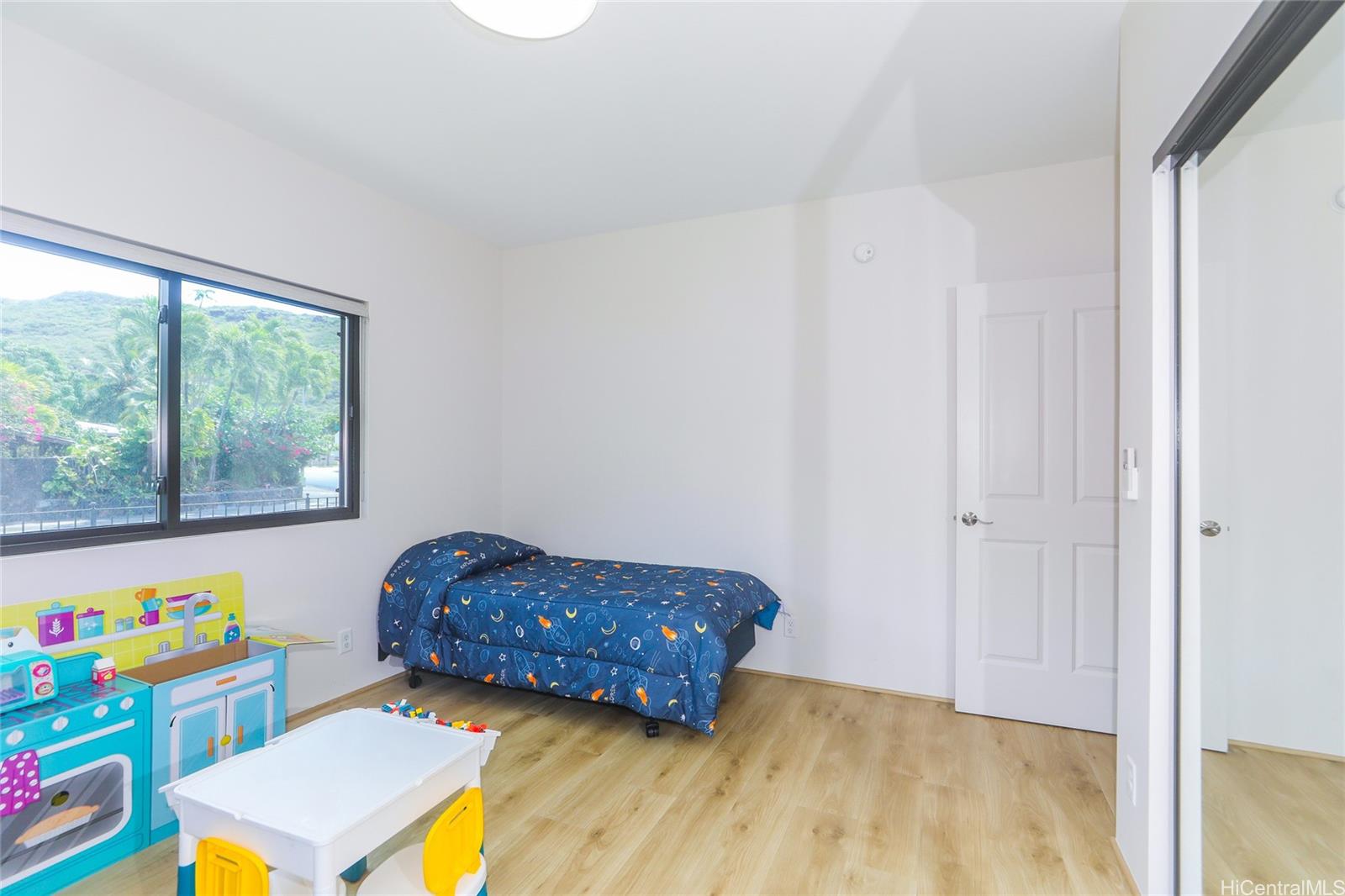 Home MLS 202512493