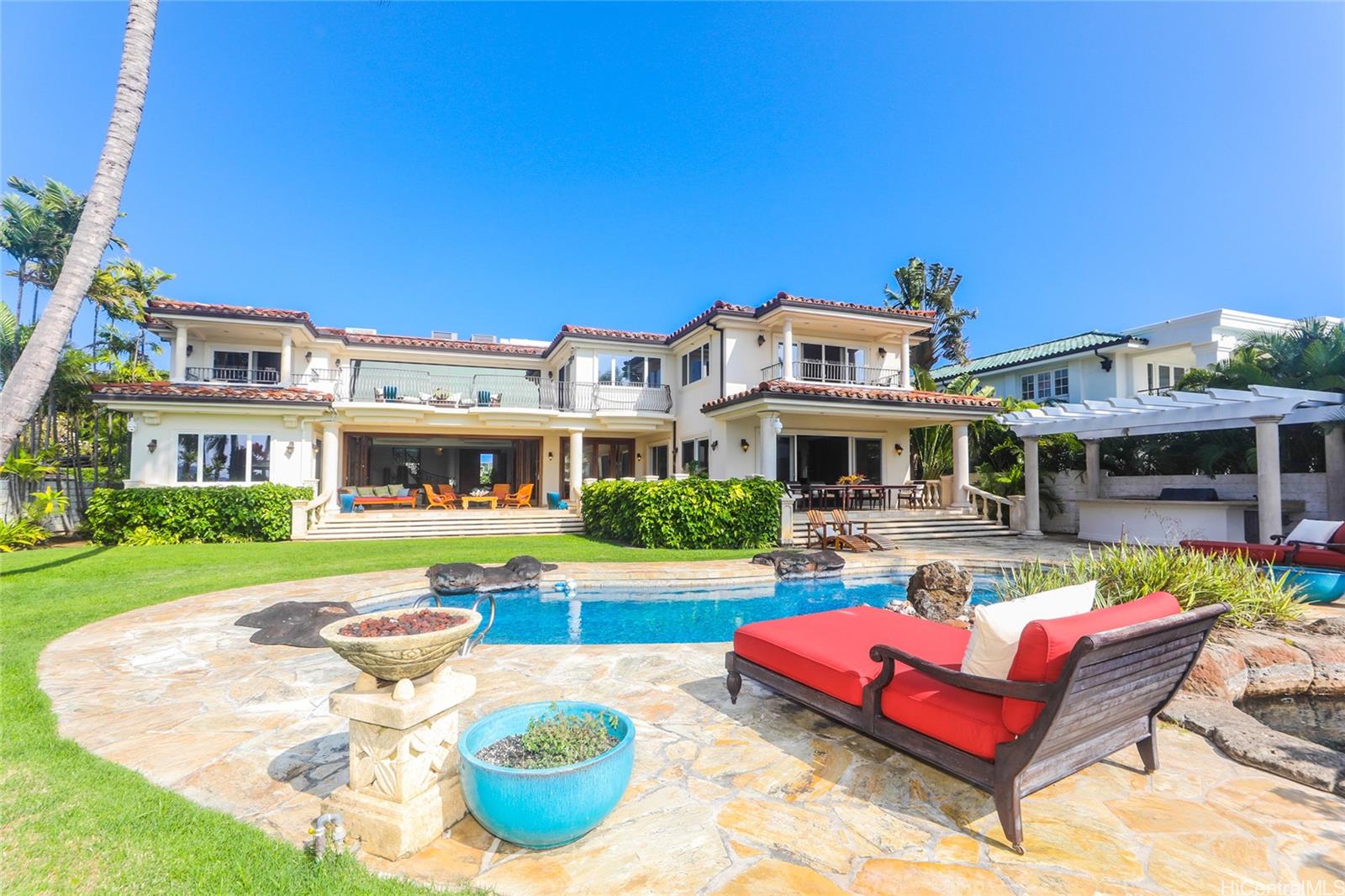 Home MLS 202515762