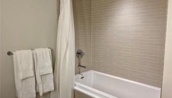 1001 Queen St Honolulu - Rental - photo 5 of 17