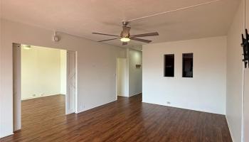 1001 Wilder Ave Honolulu - Rental - photo 4 of 17