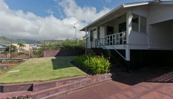 1015  12th Ave Kaimuki, Diamond Head home - photo 2 of 23