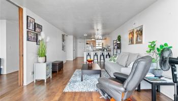 Vista Del Mar condo # 802, Honolulu, Hawaii - photo 2 of 13