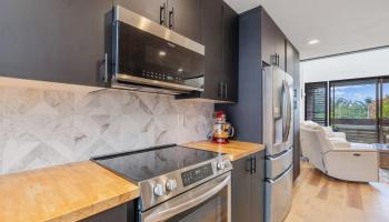 Poinciana Manor condo # 411, Kailua, Hawaii - photo 5 of 20