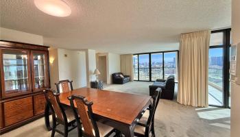 1015 Wilder condo # 503, Honolulu, Hawaii - photo 4 of 17