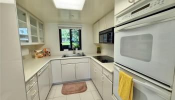 1015 Wilder condo # 503, Honolulu, Hawaii - photo 6 of 17